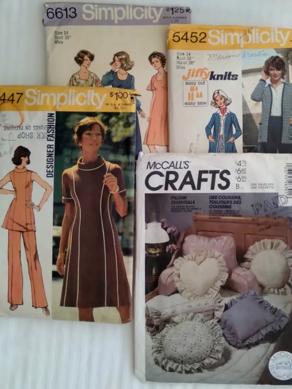 17 Vintage Sewing Patterns - Picture 2 of 4